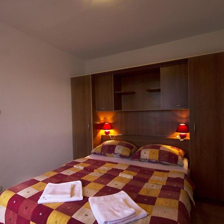 Apartmani Vila Caska Ruang foto