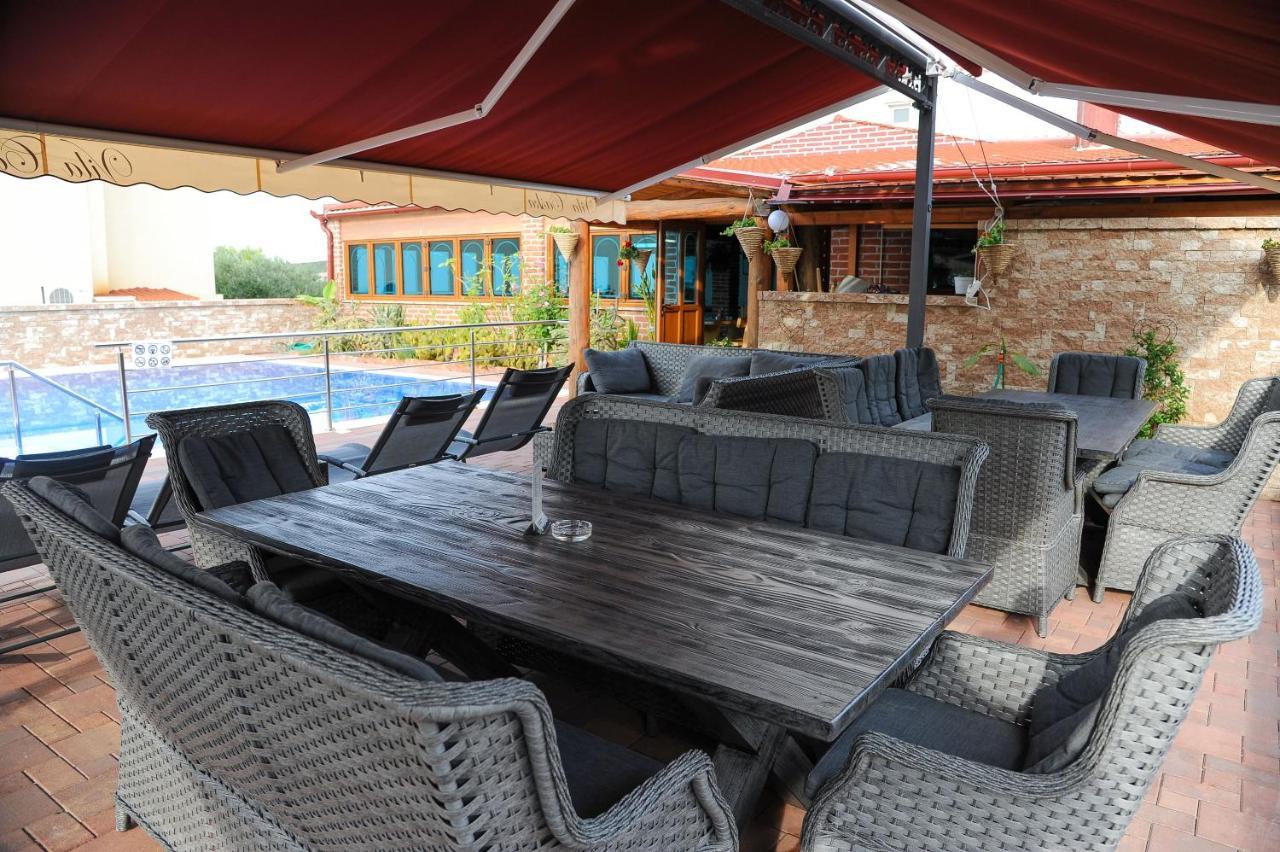 Apartmani Vila Caska Bagian luar foto