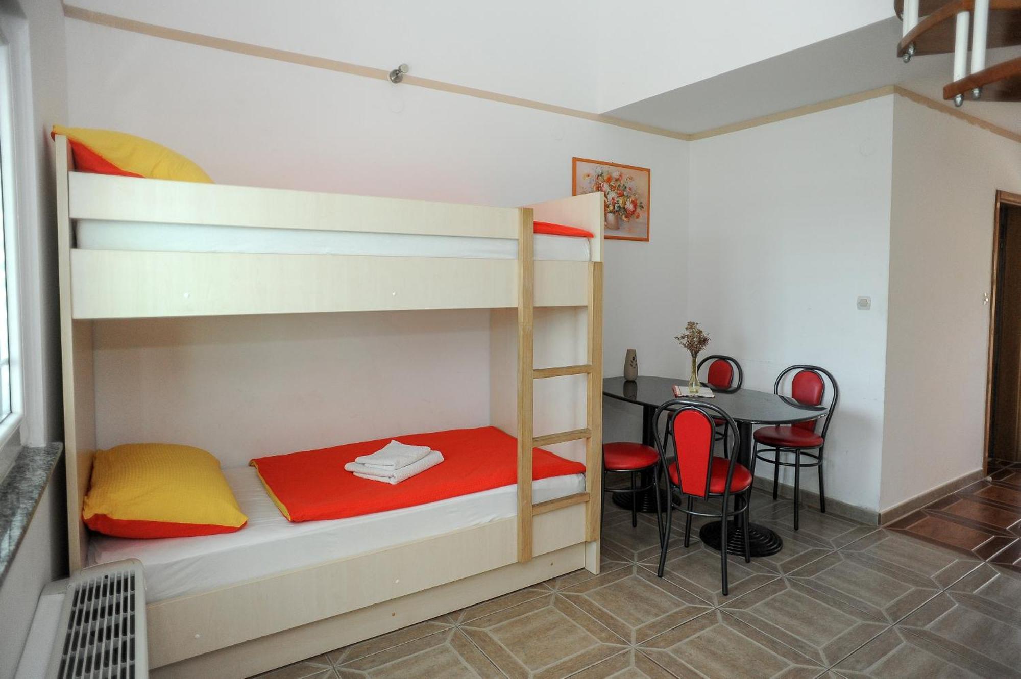 Apartmani Vila Caska Ruang foto