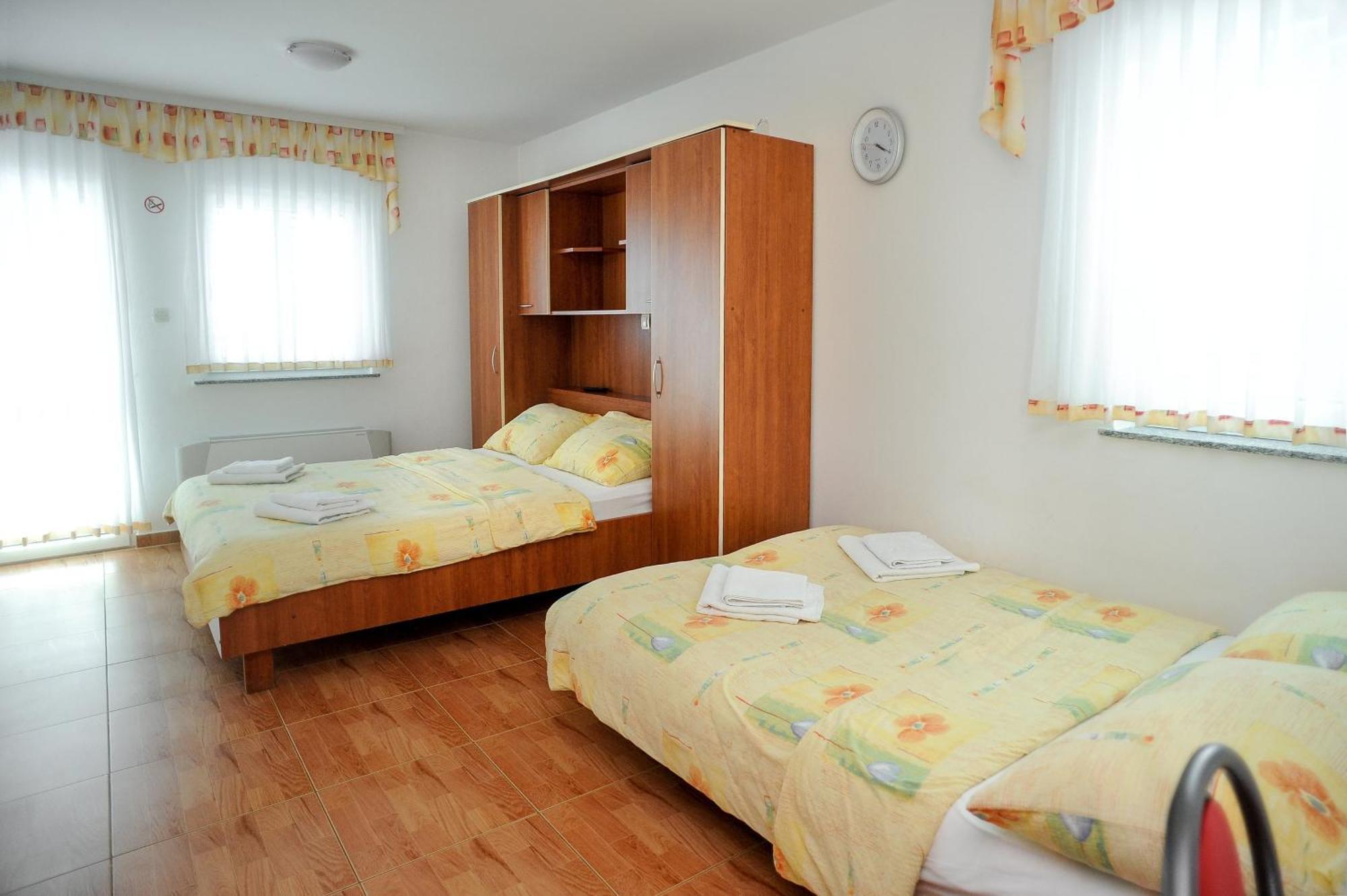 Apartmani Vila Caska Ruang foto
